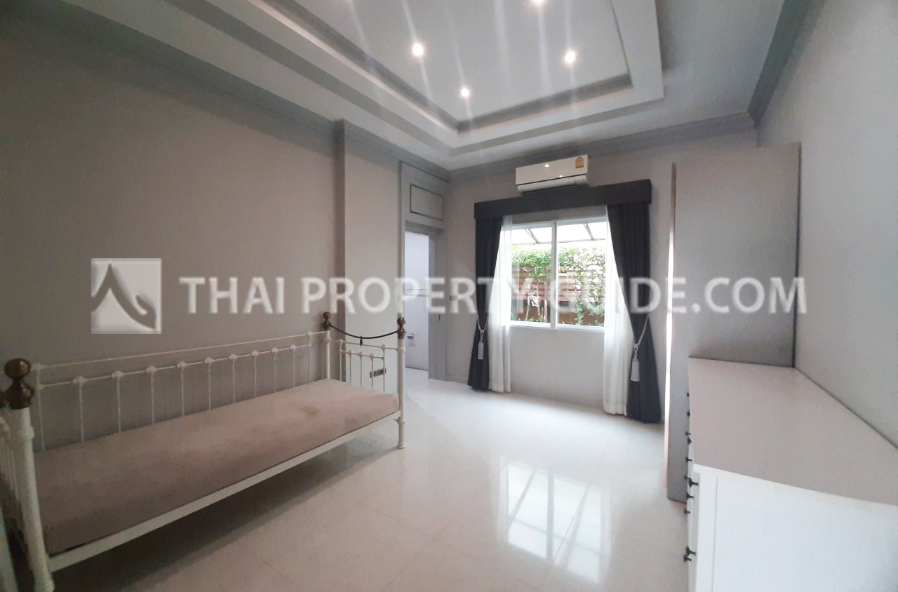 House with Shared Pool in Other 